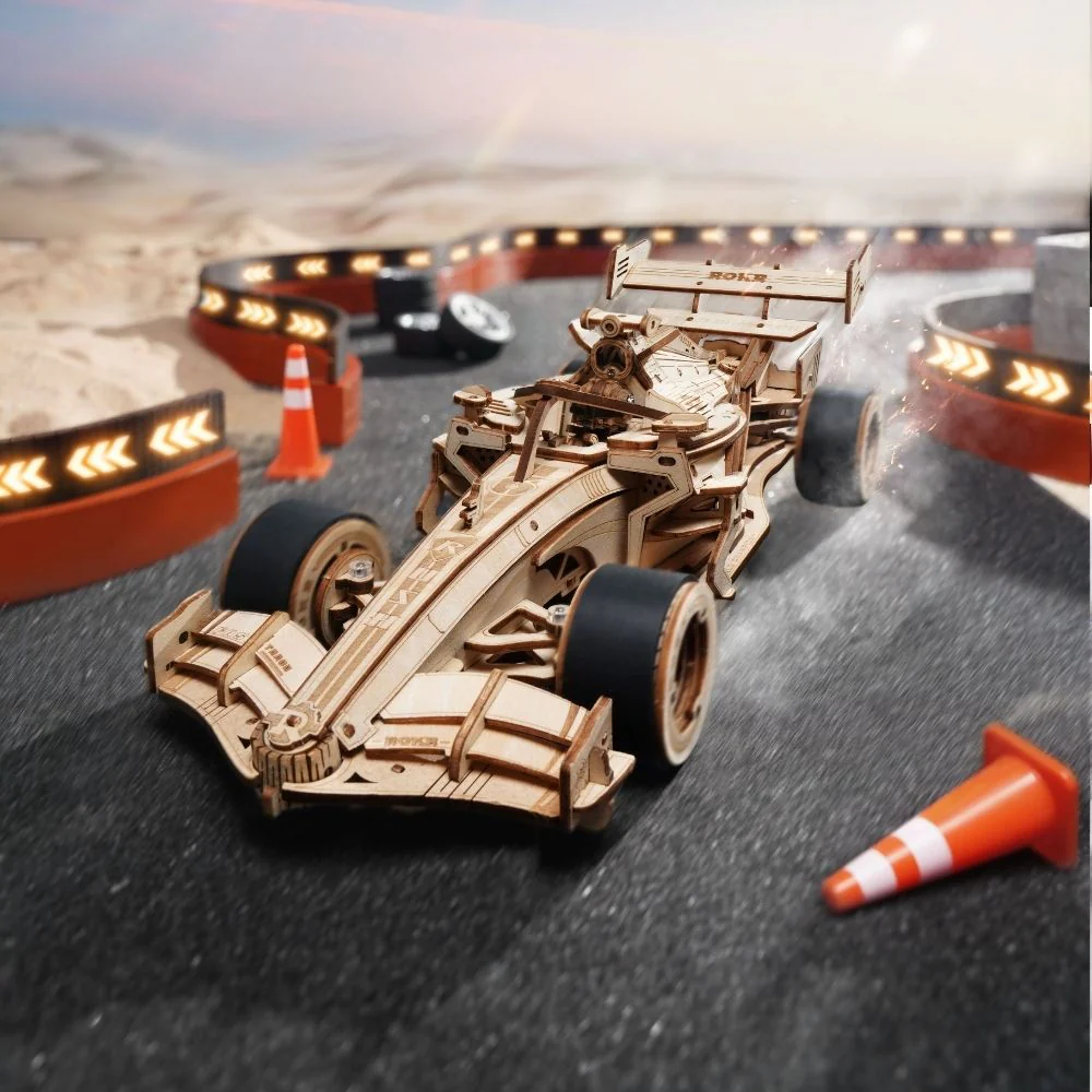 3D Puzzle - F1 Racing Car - Image 4