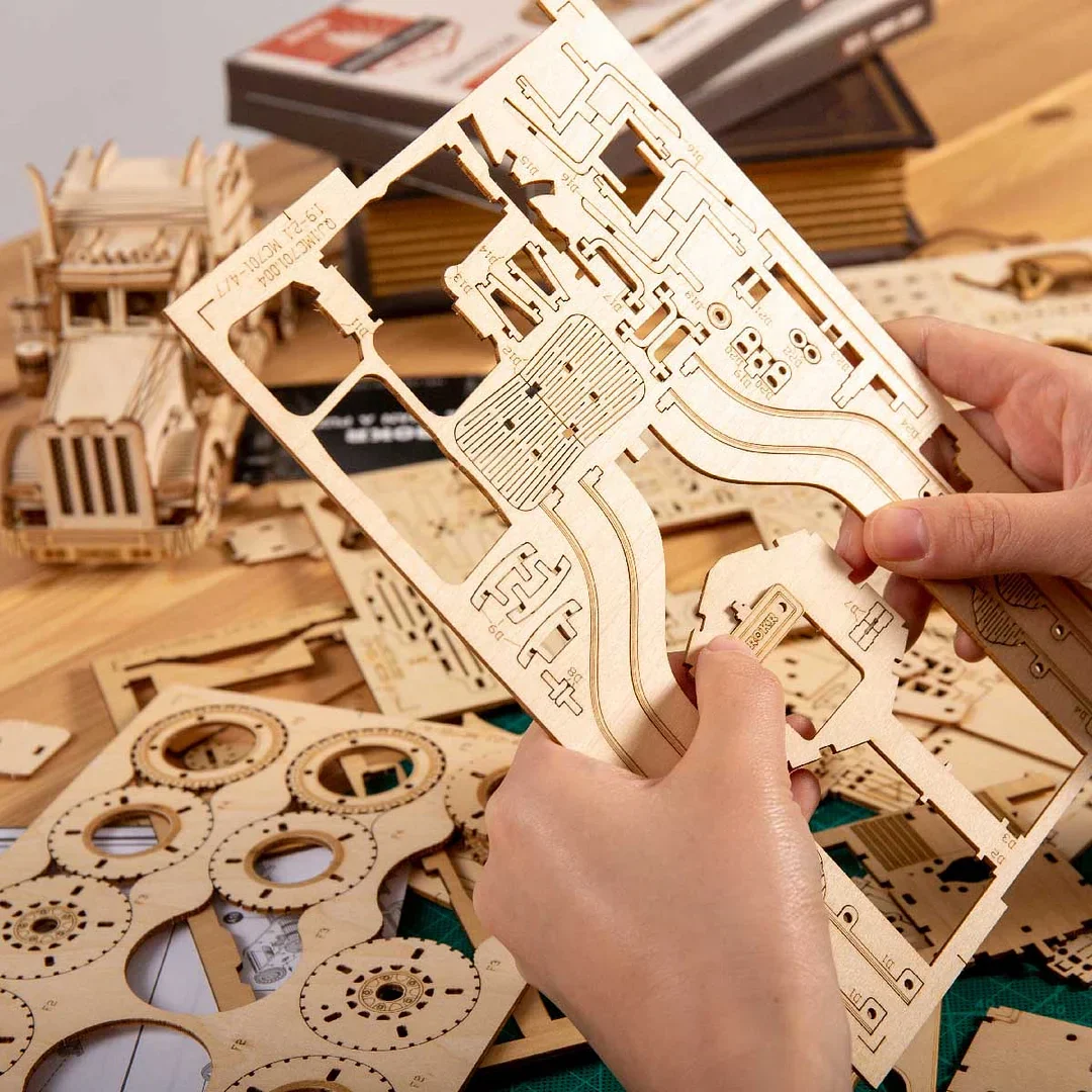 3D Puzzle - Grand Prix Car - Image 4