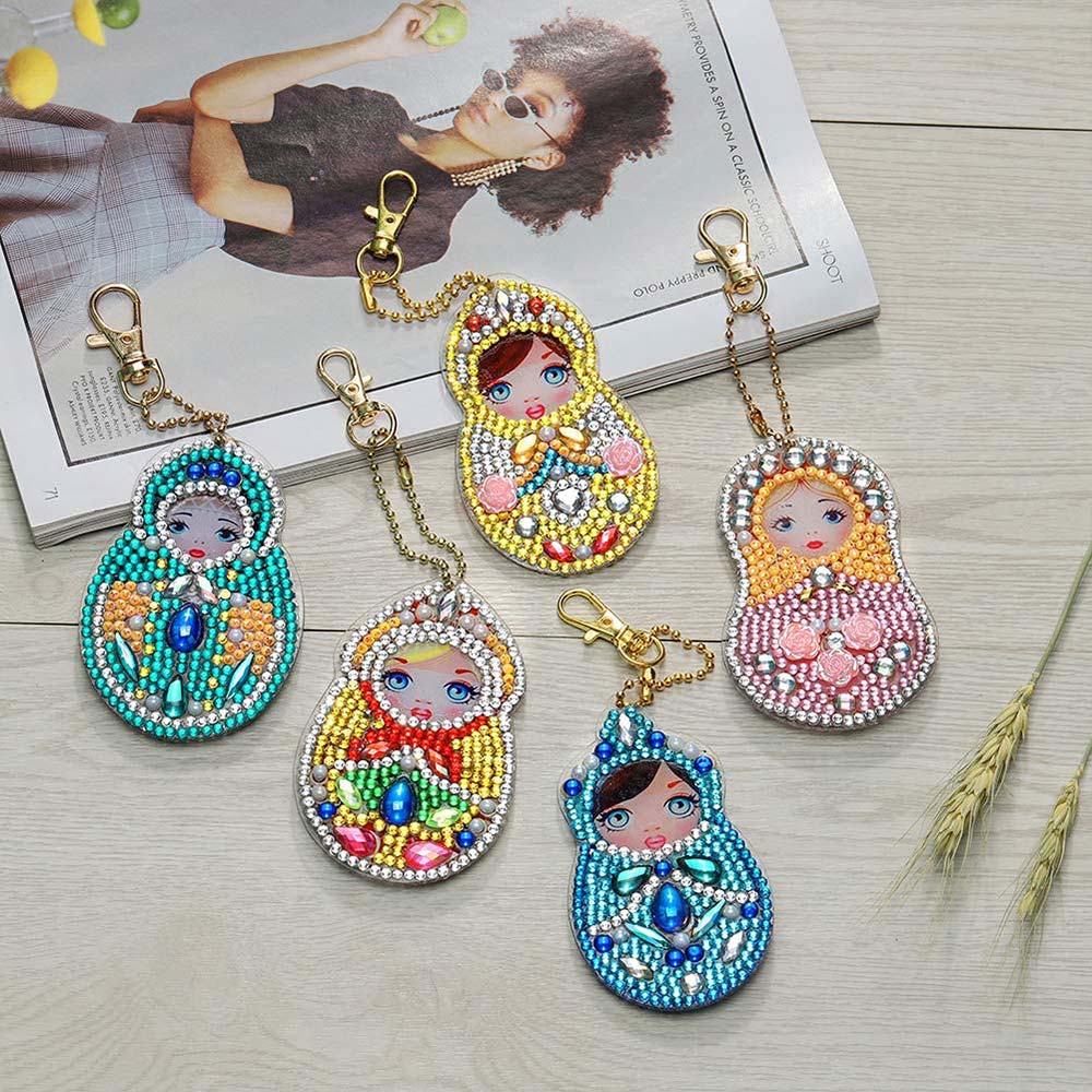 5D Diamond Painting Keychain with Matryoshka - Image 3
