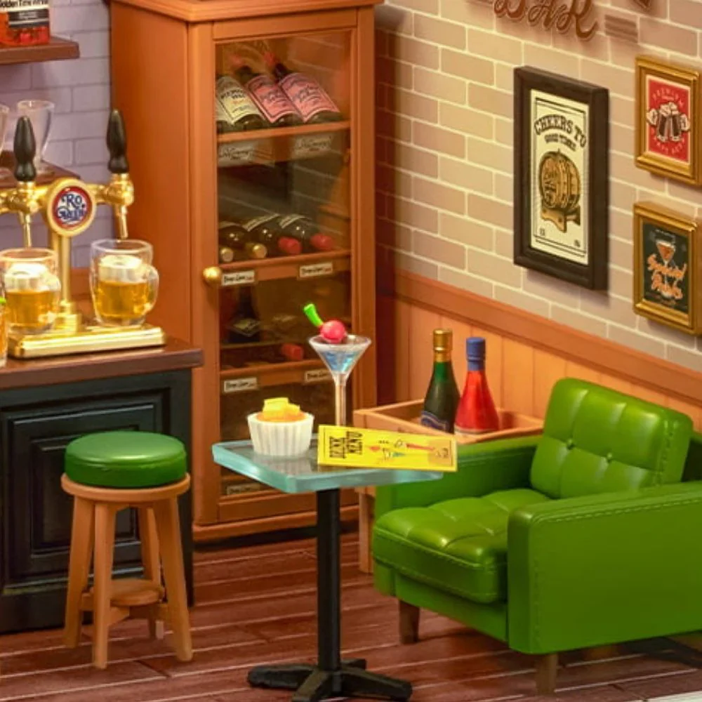 Miniature House - Leisurely Cheers Bar - Image 6