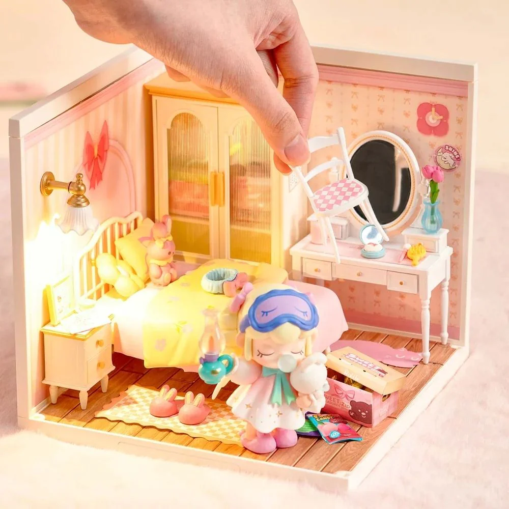 Miniature House - Lovely Pink Bedroom - Image 10