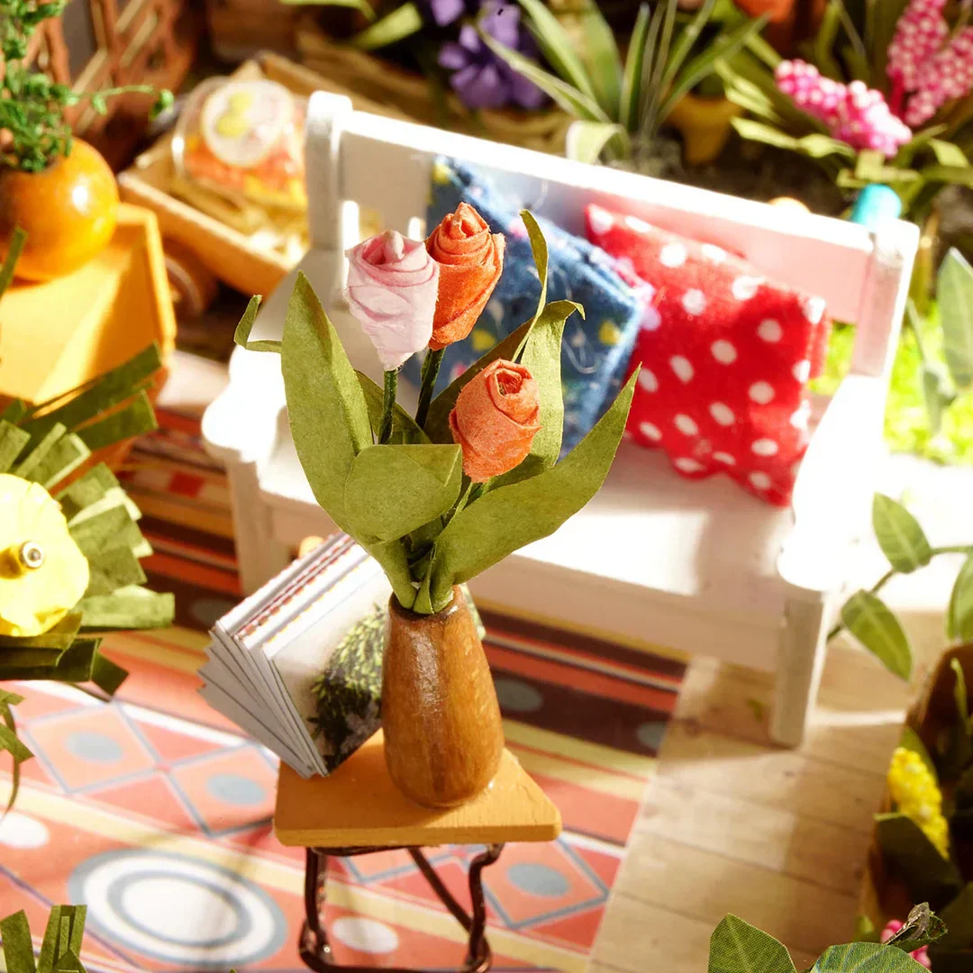 Miniature House - Miller's Flower House - Image 4