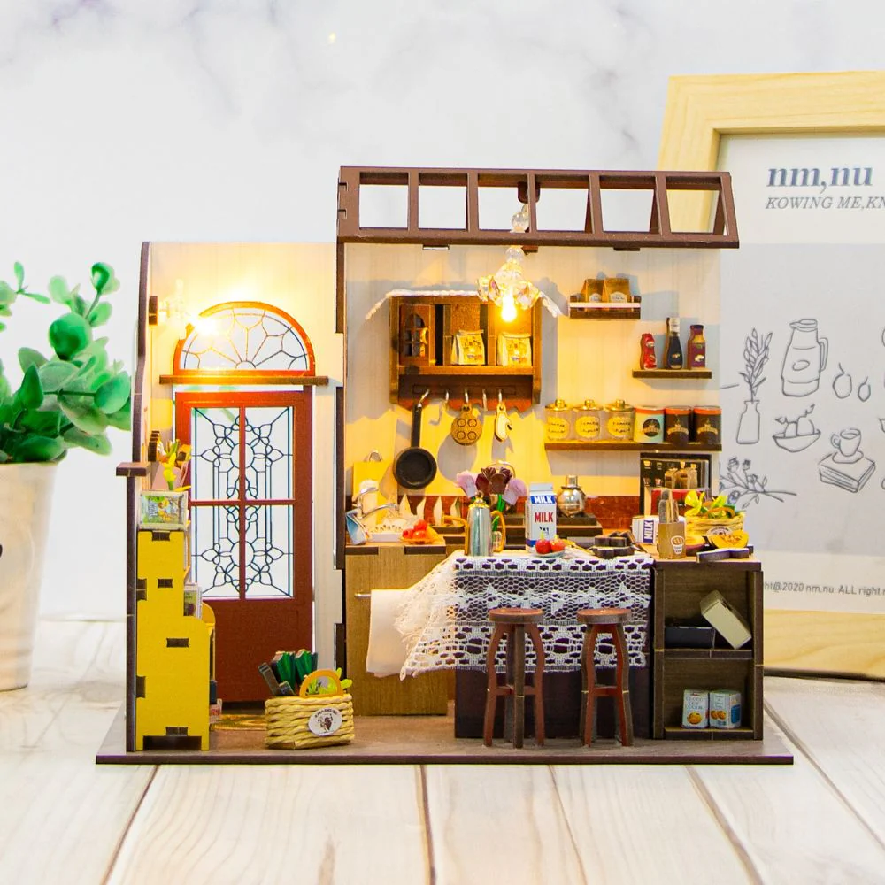Miniature House - Peta's Kitchen - Image 3