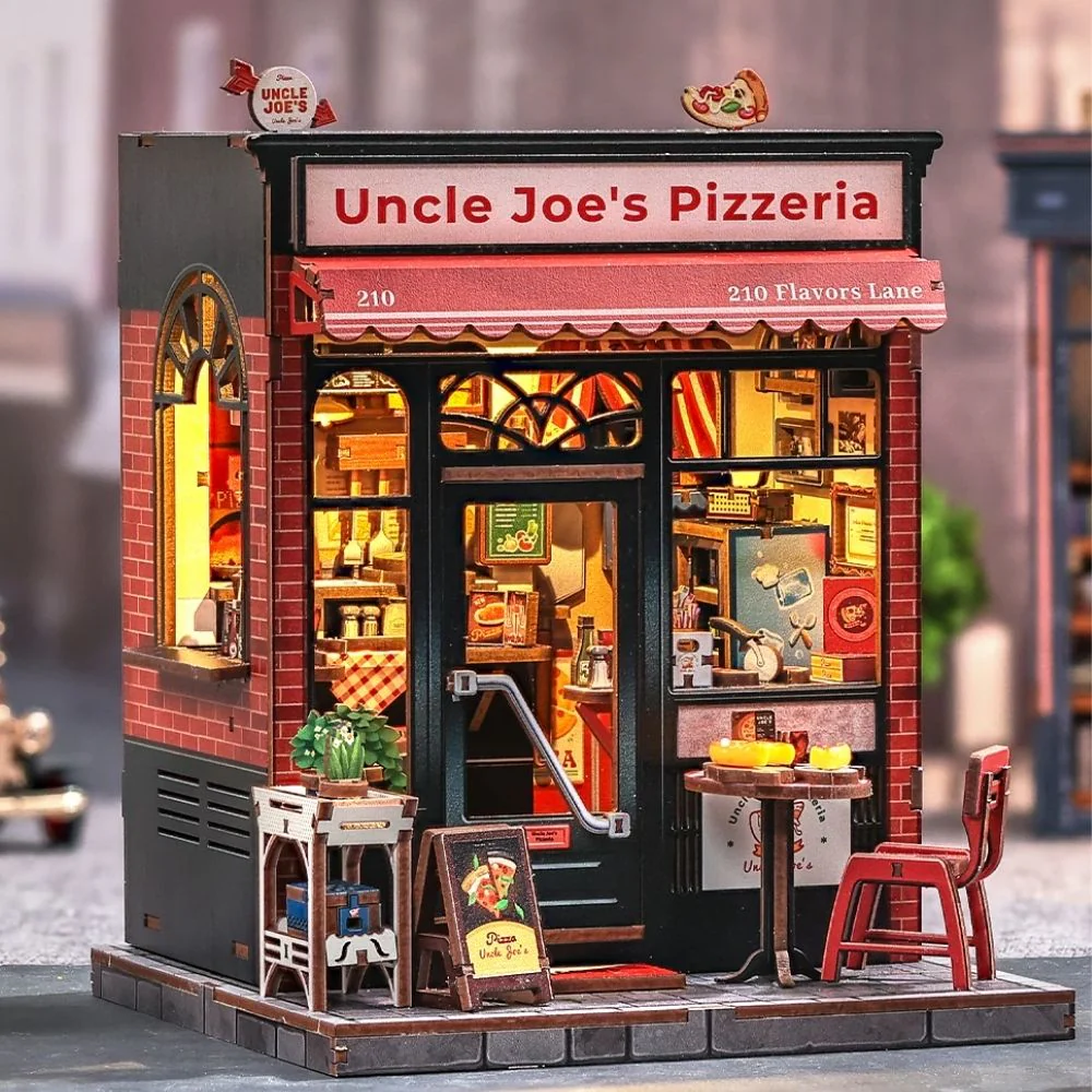 Miniature House - Uncle Joe's Pizzeria - Image 4